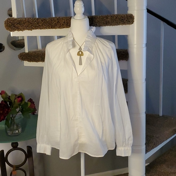 Gap Top - Picture 2 of 8